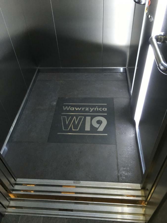 Apartment In The Gantry Hall - W19 Krakow Exterior photo