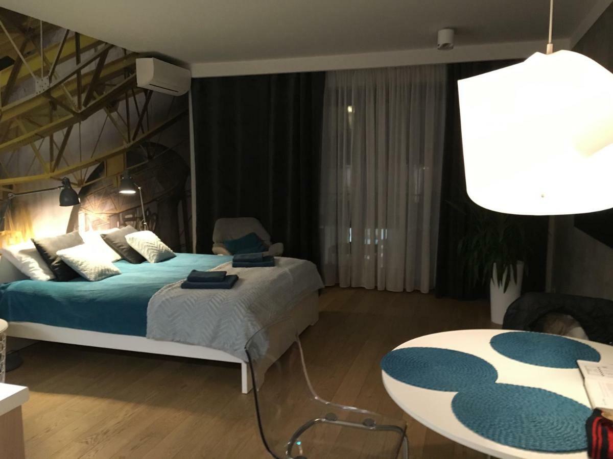 Apartment In The Gantry Hall - W19 Krakow Exterior photo